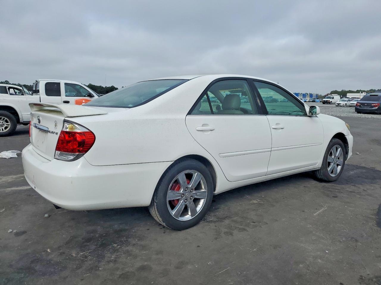 2005 TOYOTA CAMRY