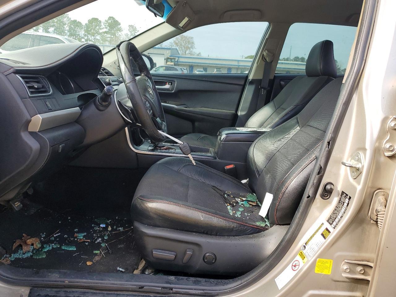 2017 TOYOTA CAMRY