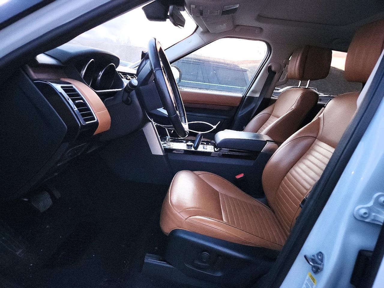 2017 LAND ROVER Discovery