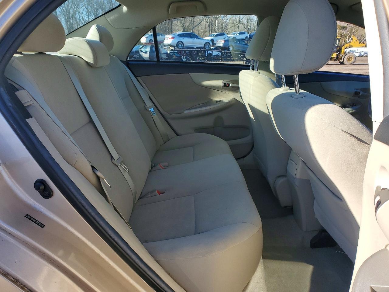 2011 TOYOTA COROLLA