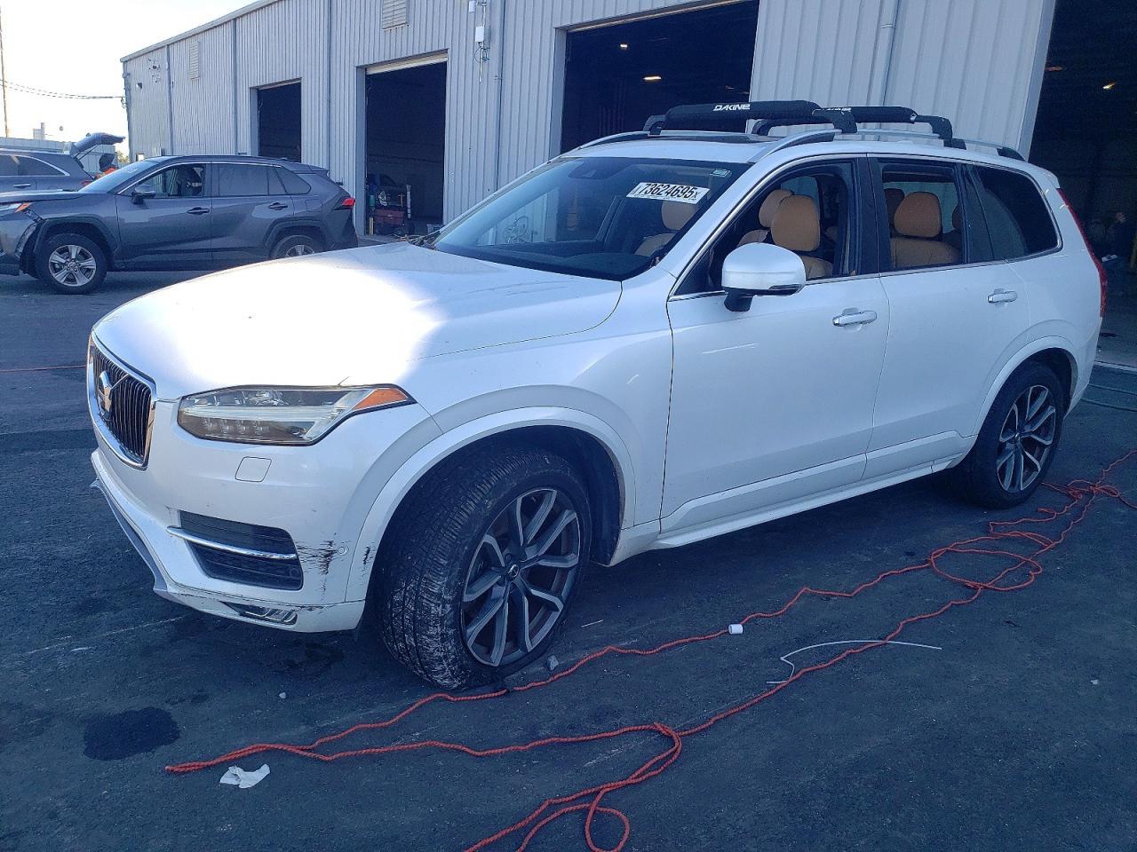 2016 VOLVO XC90