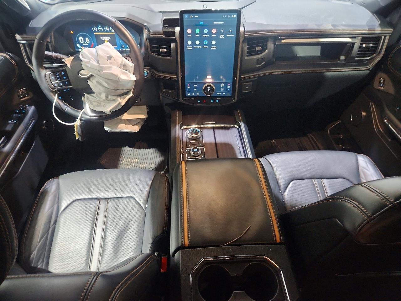 2022 FORD Expedition