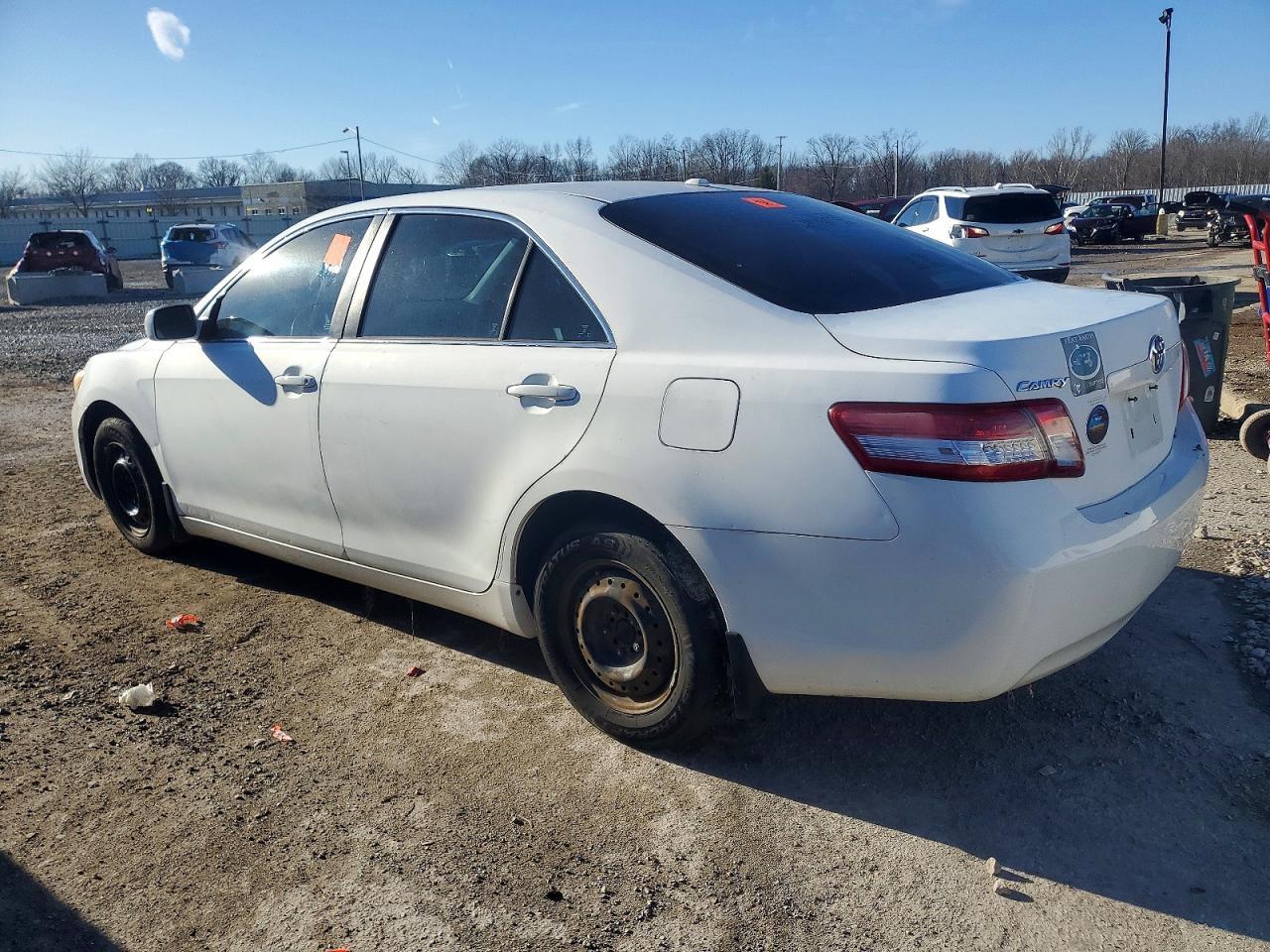 2011 TOYOTA CAMRY