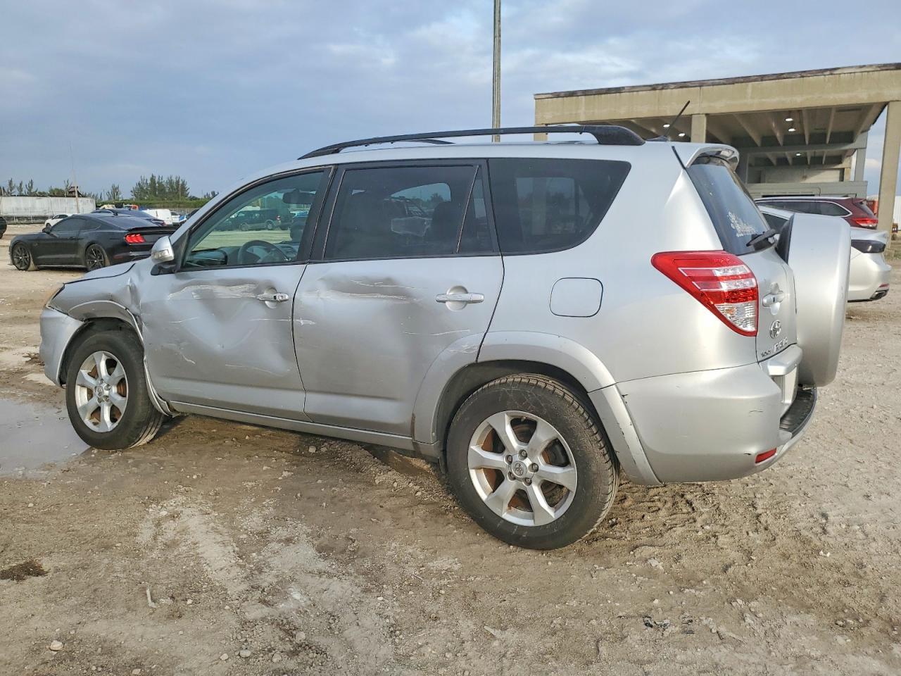 2009 TOYOTA RAV4