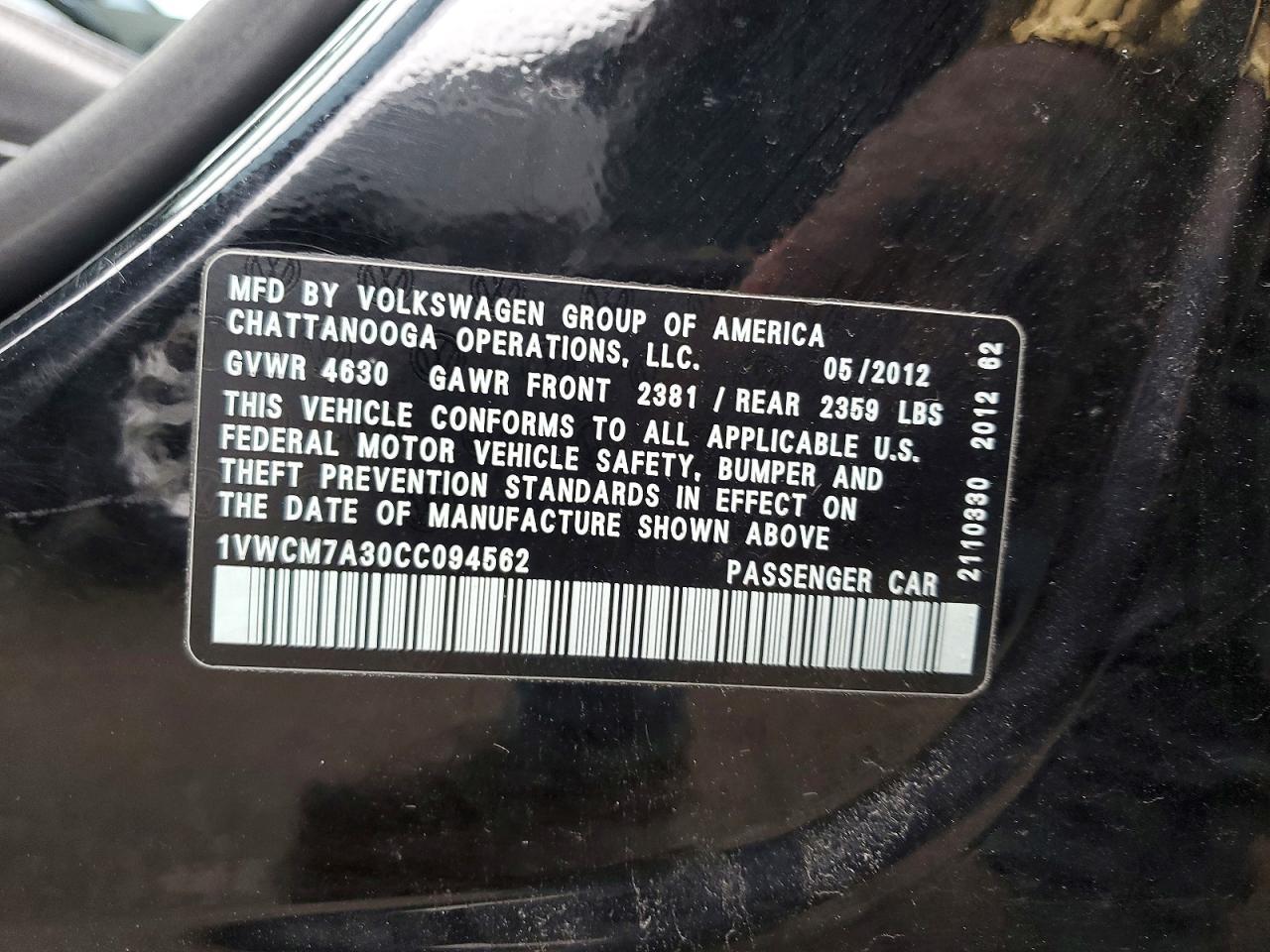 2012 VOLKSWAGEN Passat