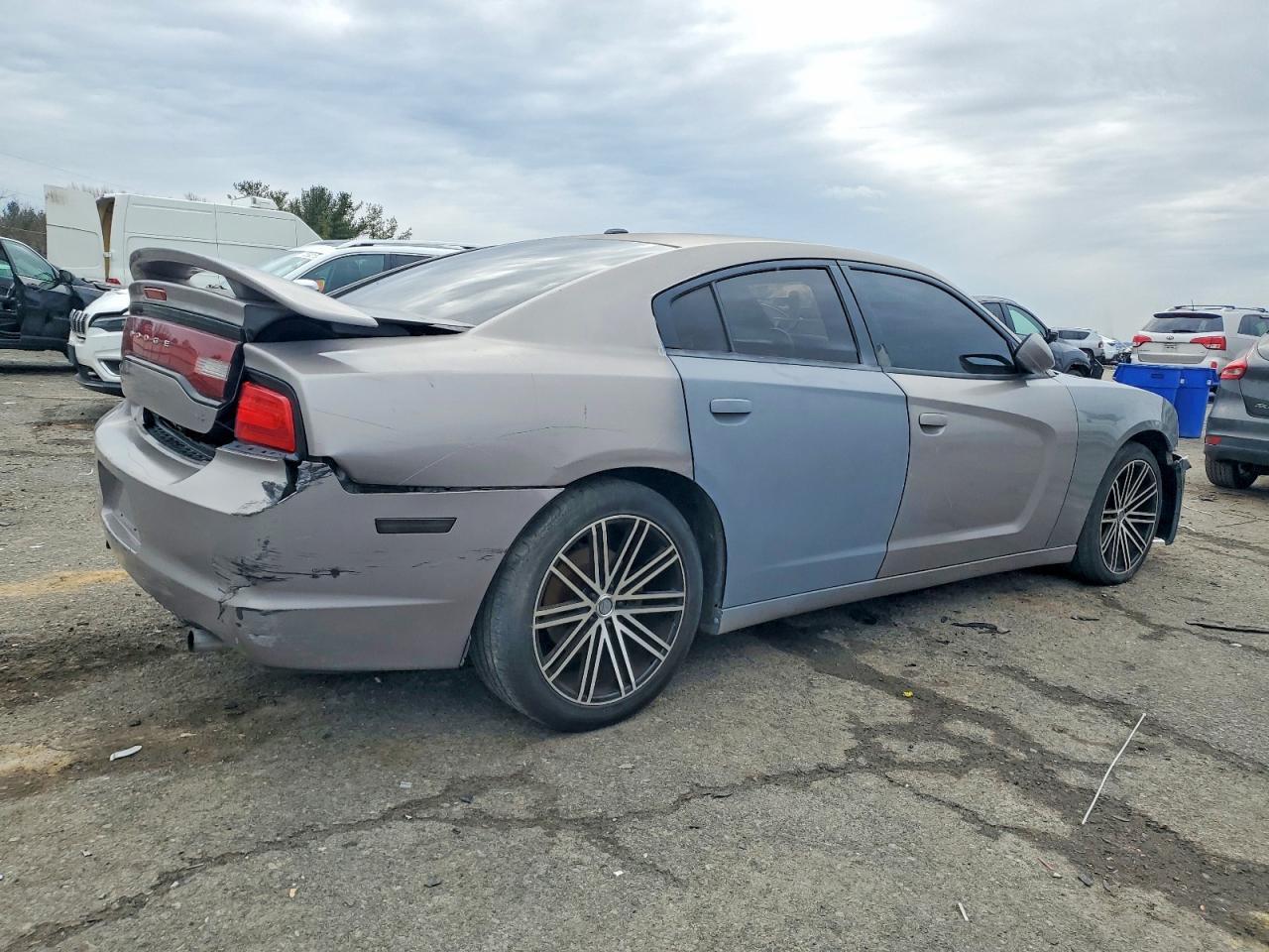 2013 DODGE CHARGER
