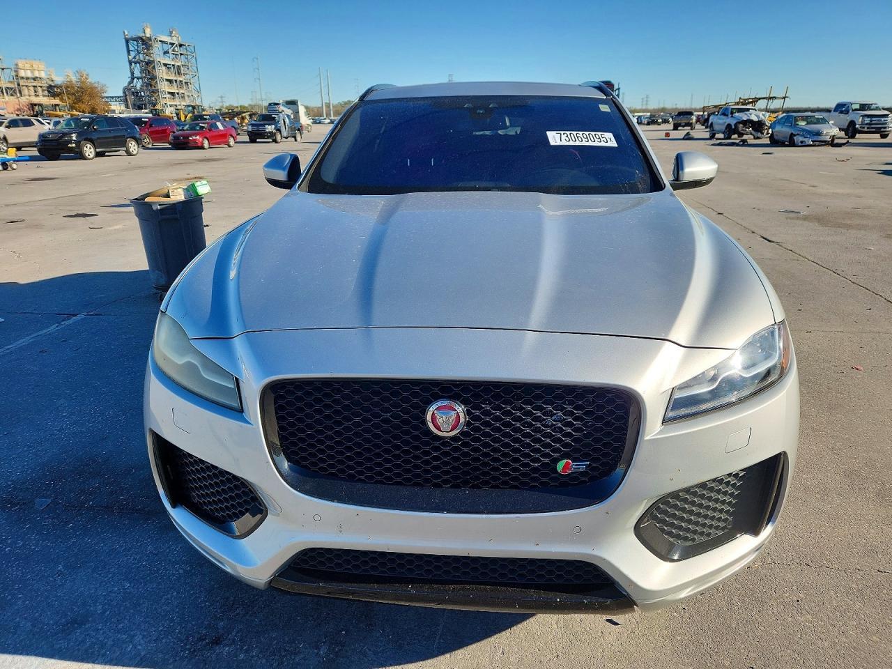 2017 JAGUAR F-Pace