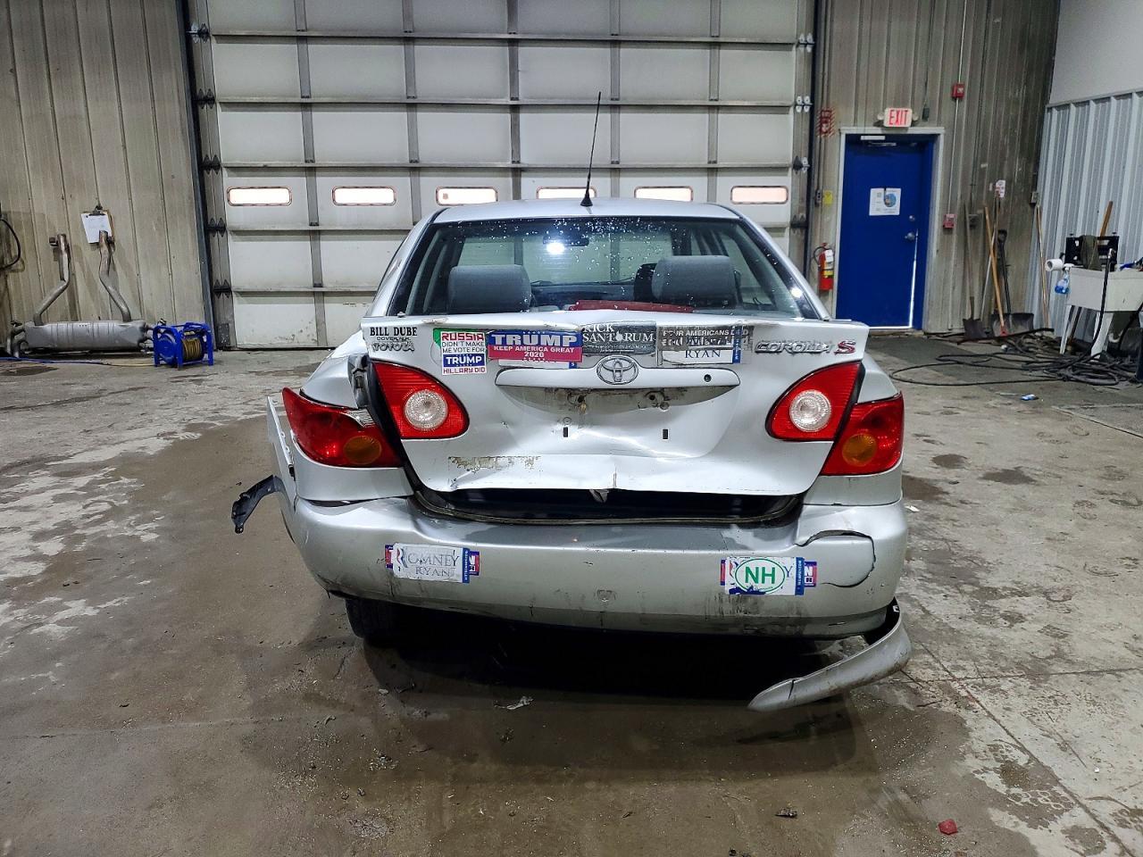 2004 TOYOTA COROLLA
