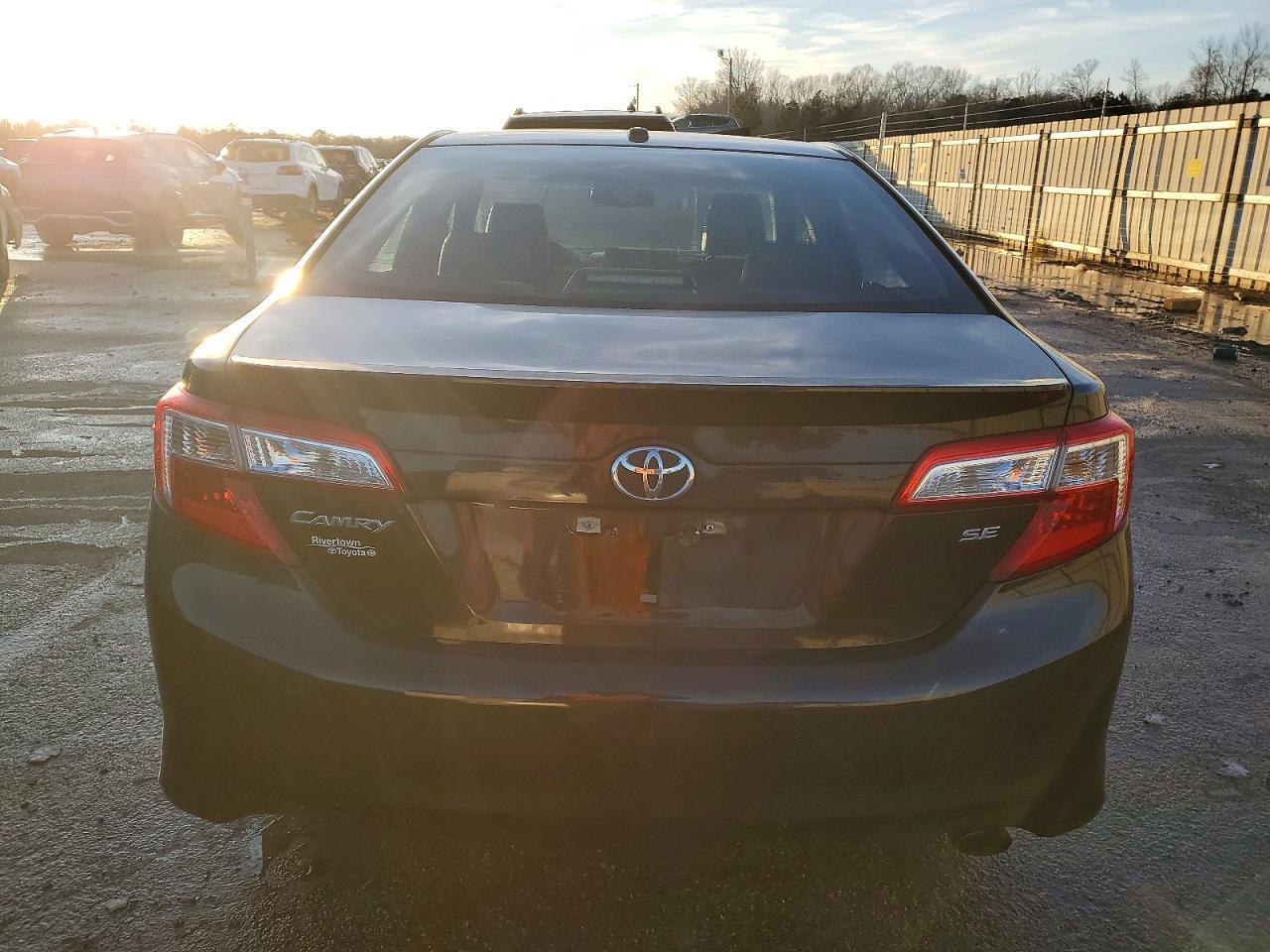 2012 TOYOTA CAMRY