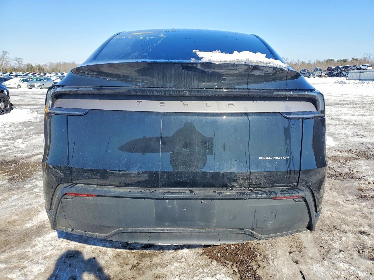 2026 TESLA MODEL Y