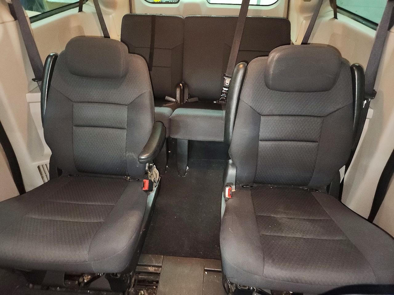 2010 DODGE GRAND CARAVAN