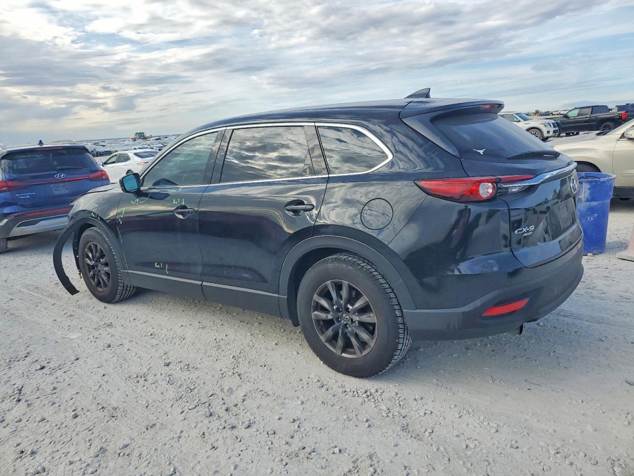 2016 MAZDA CX-9