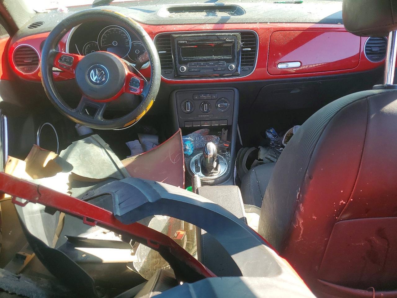 2014 VOLKSWAGEN Beetle
