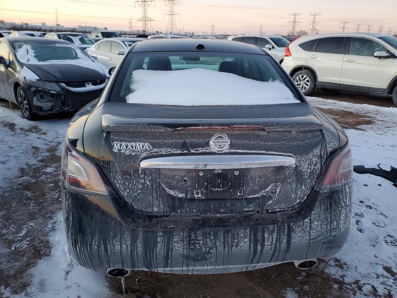2014 NISSAN Maxima