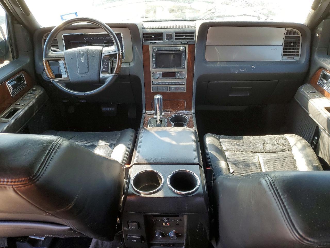 2014 LINCOLN Navigator