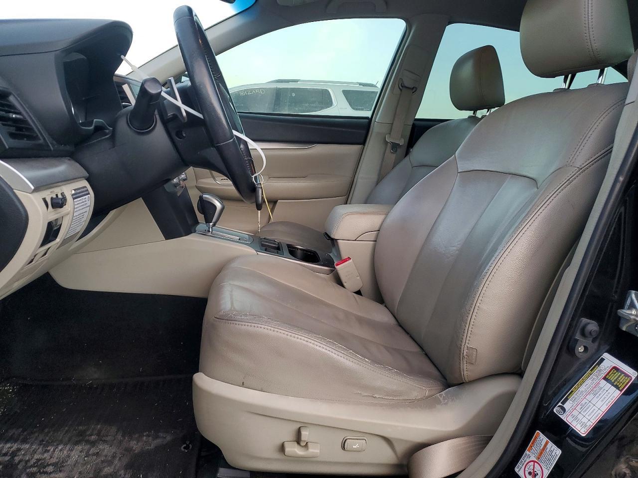 2011 SUBARU Legacy