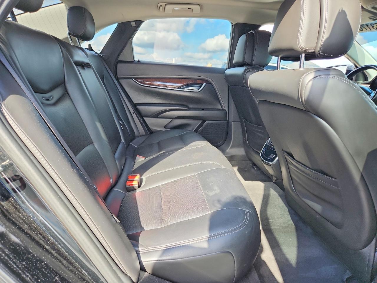 2013 CADILLAC XTS