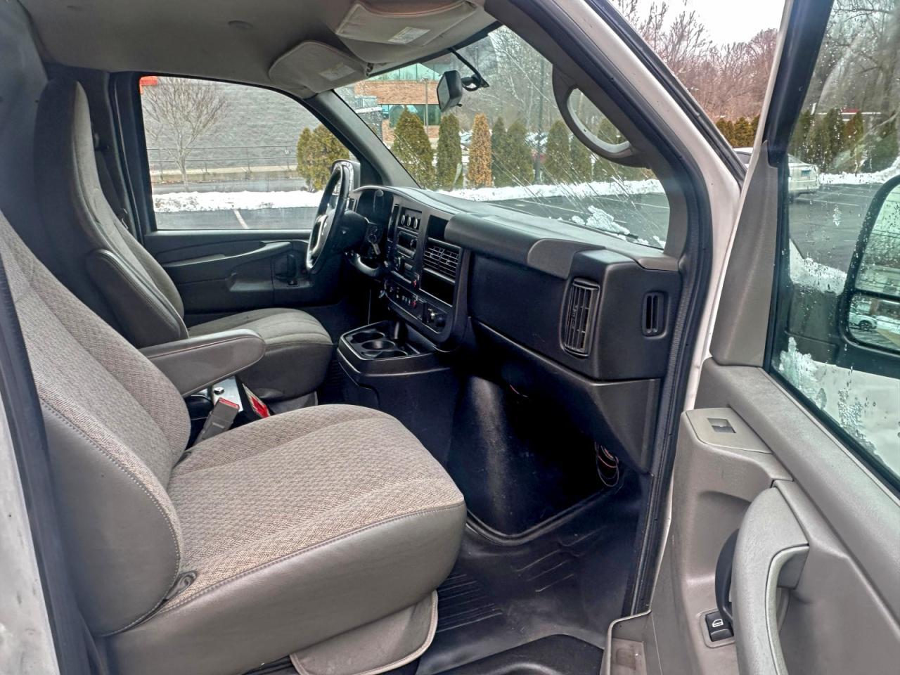 2015 CHEVROLET EXPRESS 2500