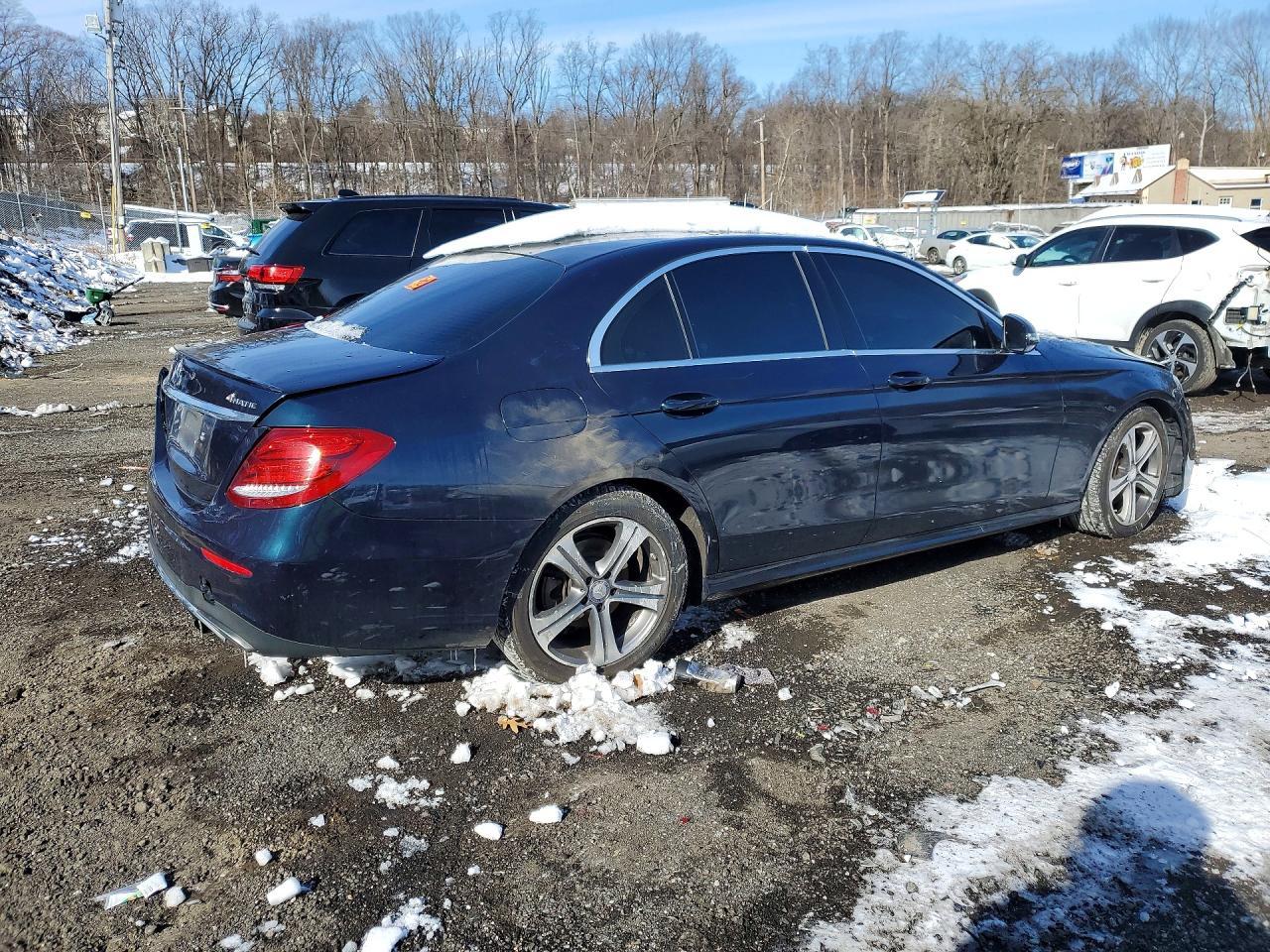 2017 MERCEDES-BENZ E-Class