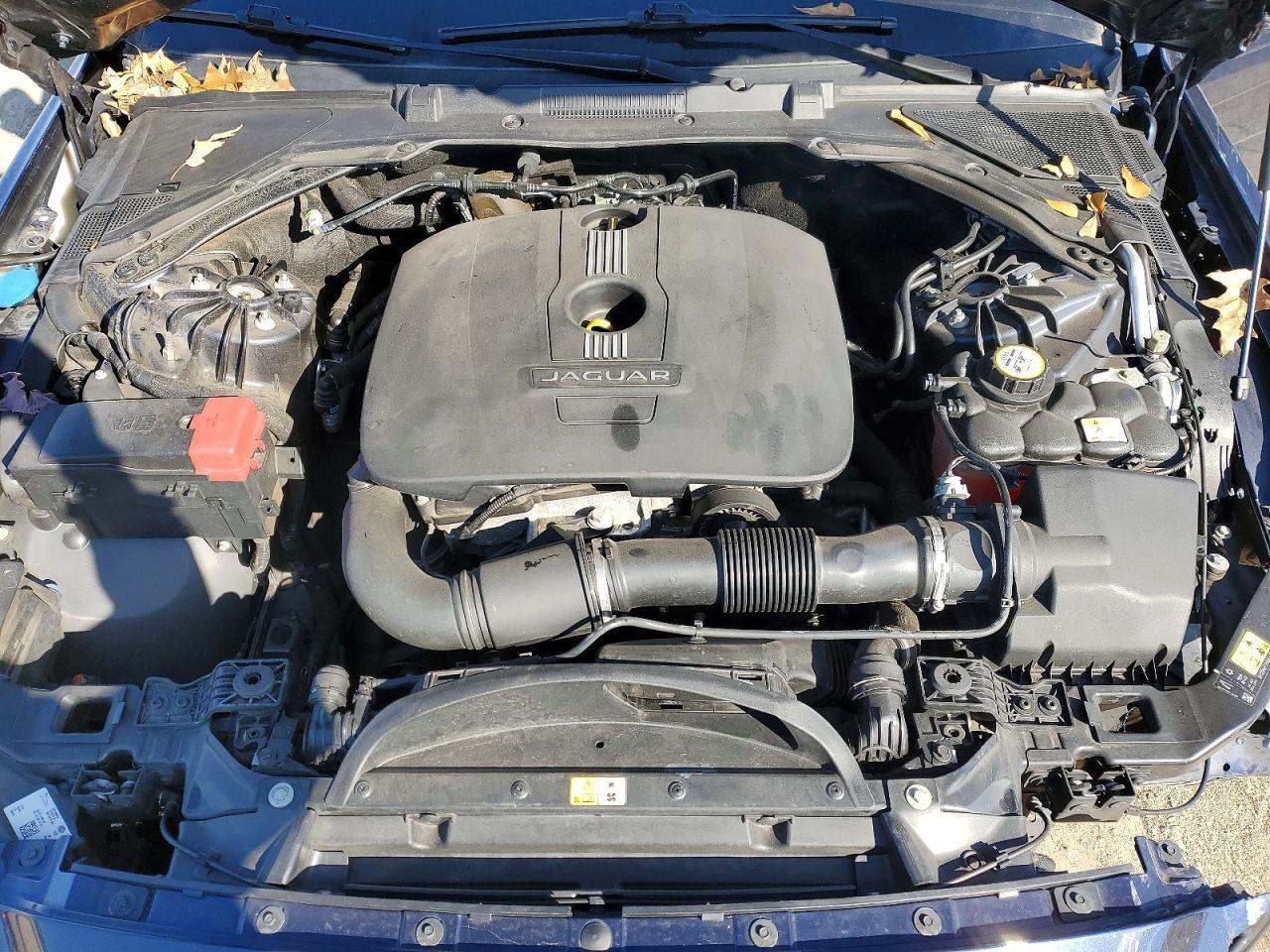 2017 JAGUAR XE