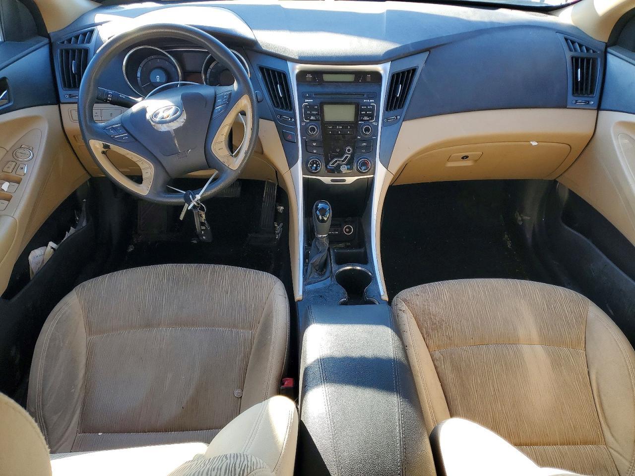 2011 HYUNDAI SONATA