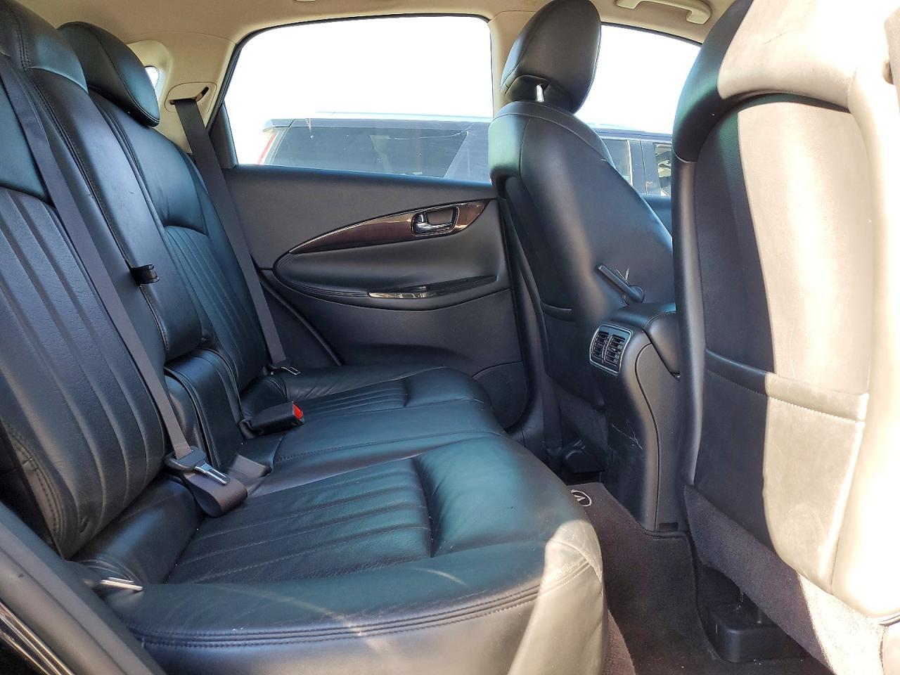 2010 INFINITI EX35