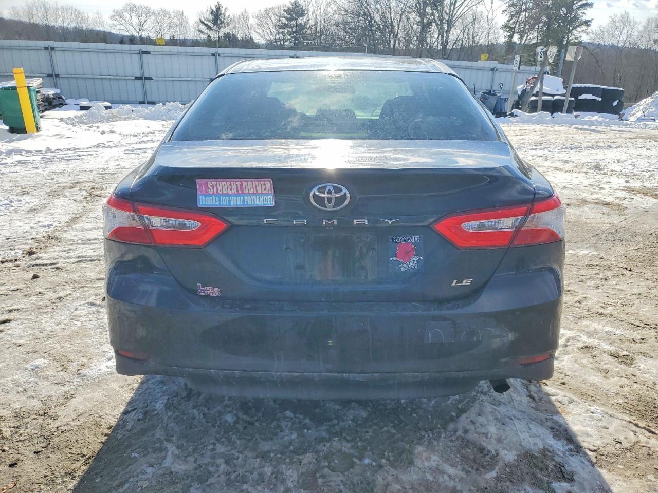 2018 TOYOTA CAMRY