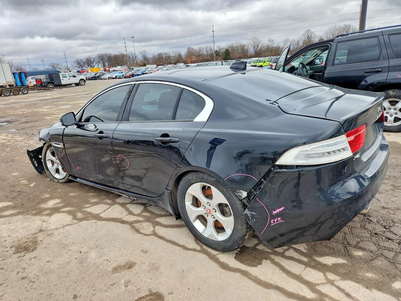 2017 JAGUAR XE