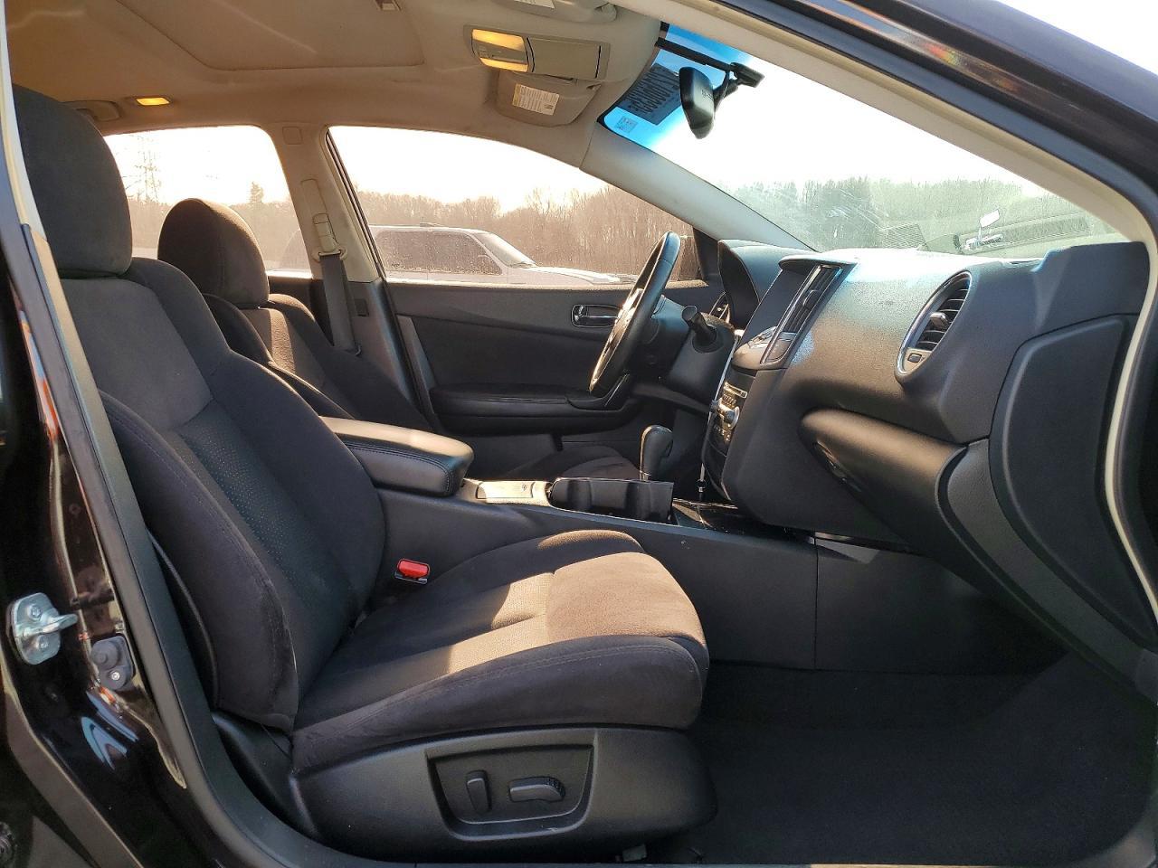 2014 NISSAN Maxima