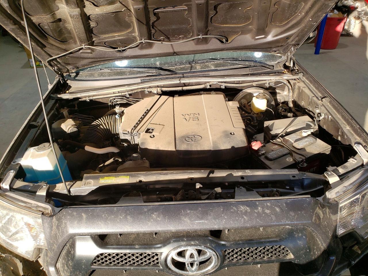 2015 TOYOTA TACOMA