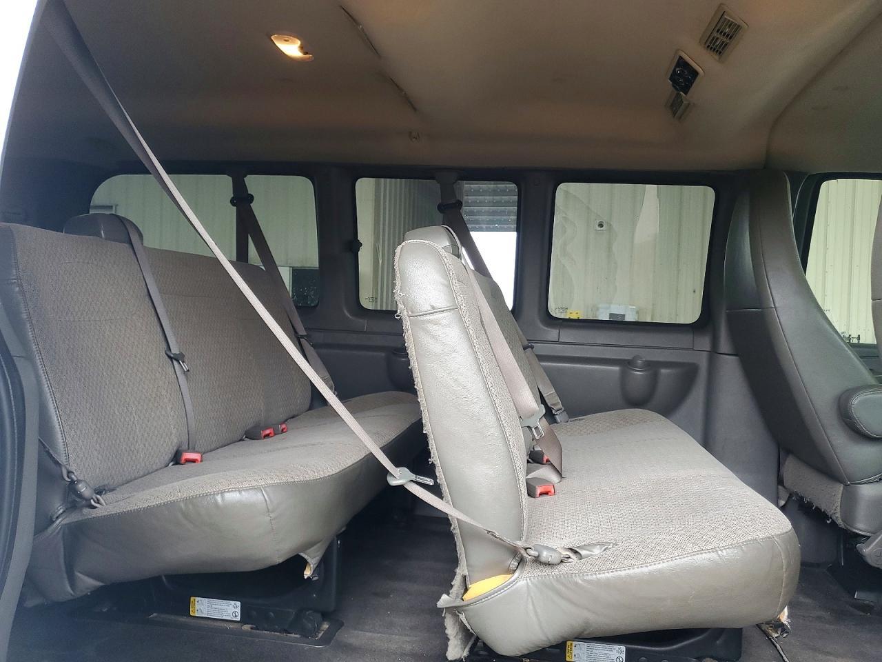 2013 CHEVROLET Express 3500