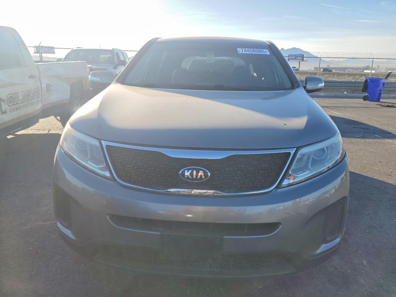 2015 KIA SORENTO