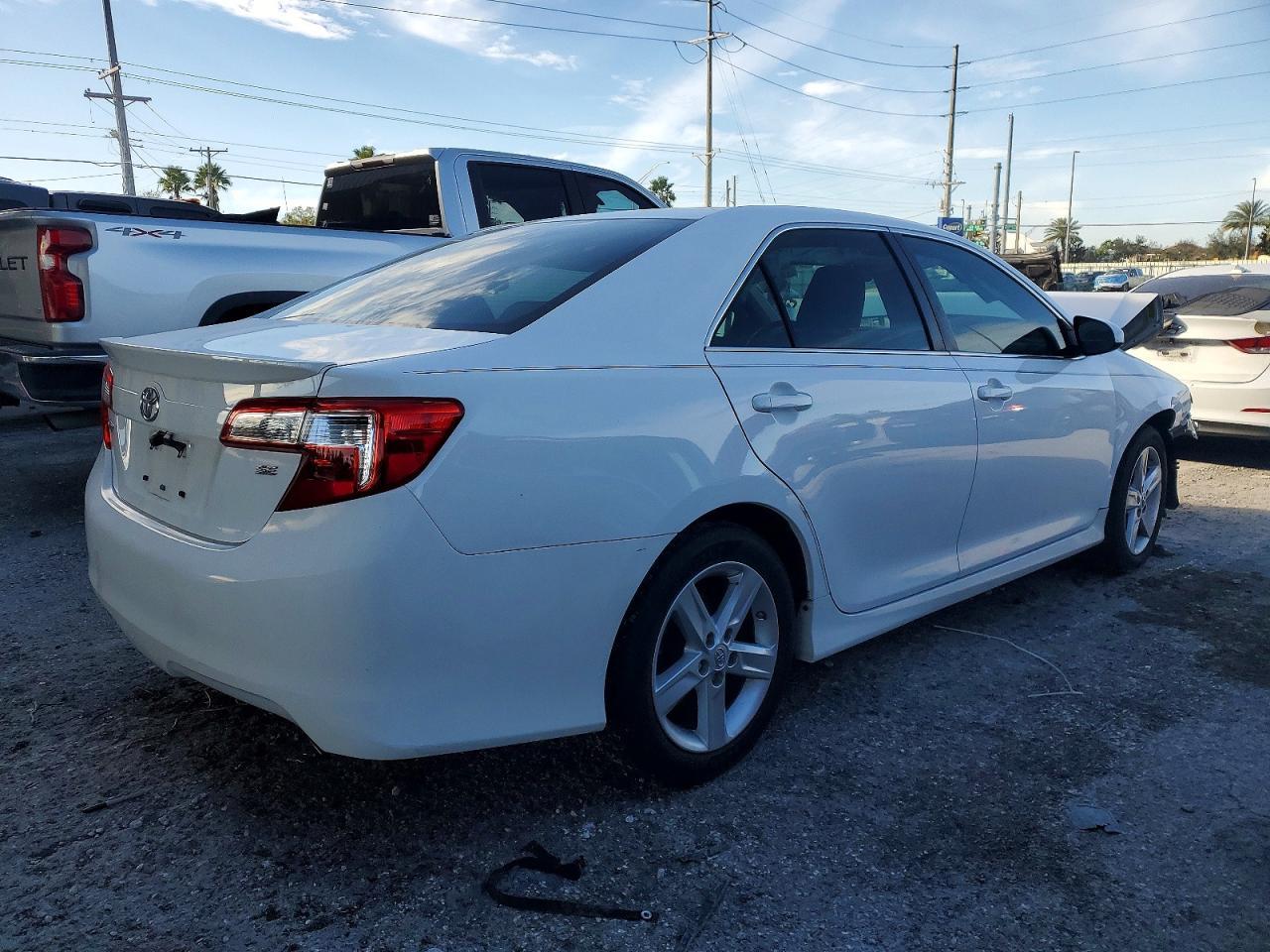 2012 TOYOTA CAMRY