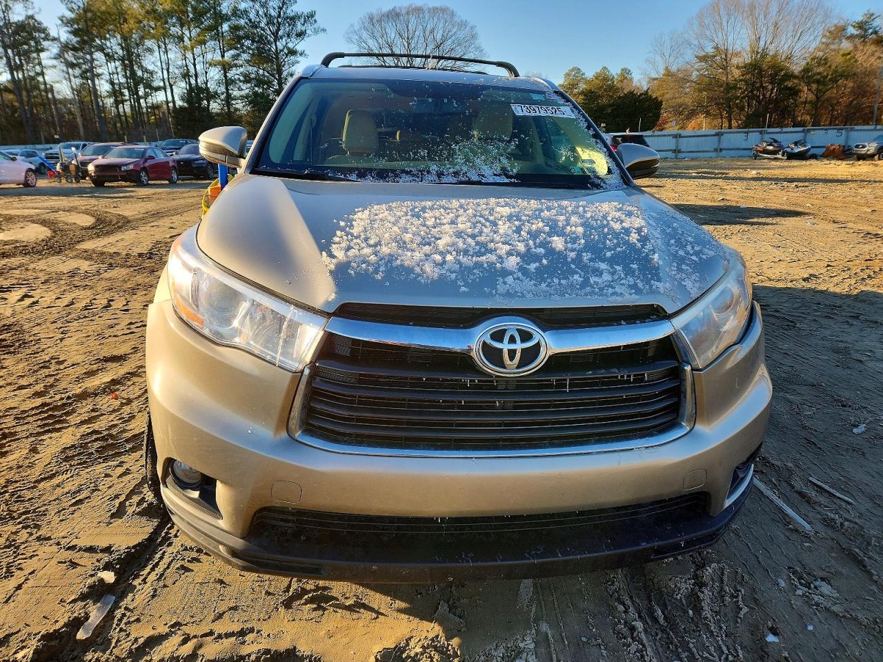 2016 TOYOTA HIGHLANDER