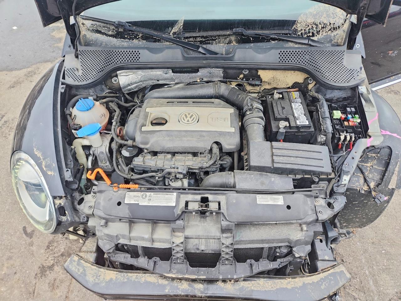 2012 VOLKSWAGEN Beetle
