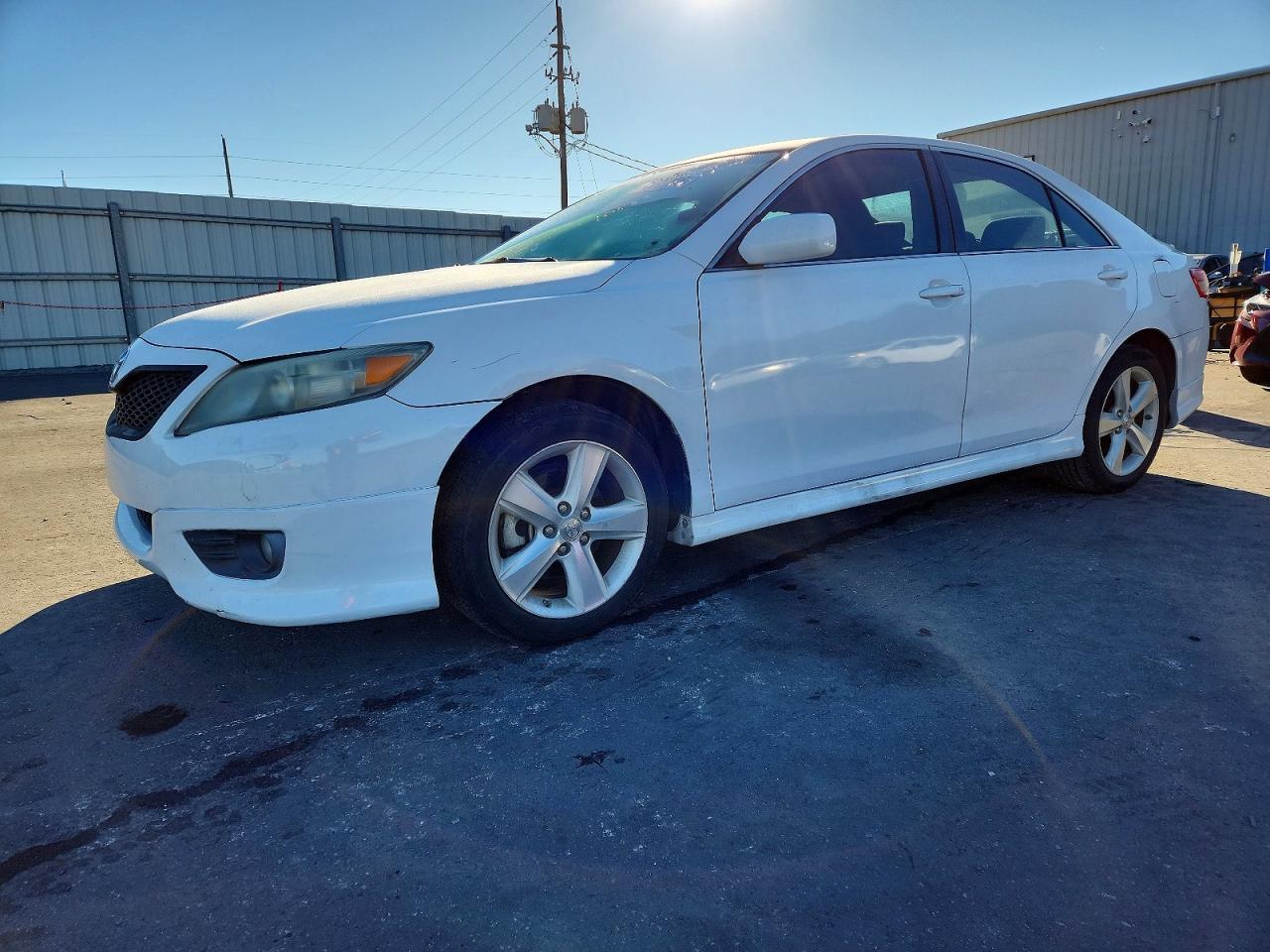 2011 TOYOTA CAMRY