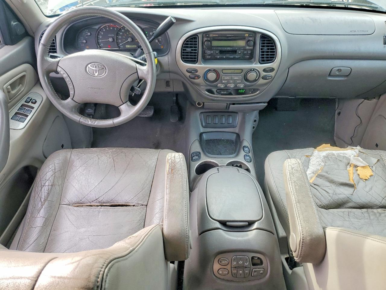 2005 TOYOTA Sequoia