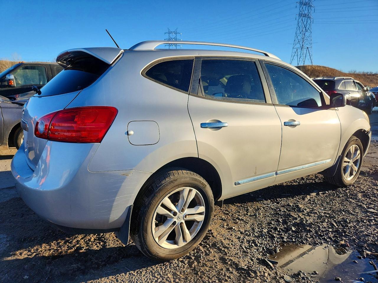 2015 NISSAN ROGUE