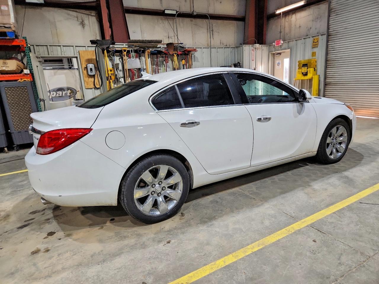 2012 BUICK Regal