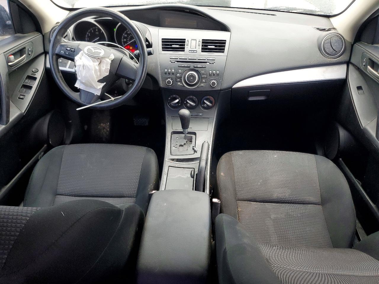 2013 MAZDA 3