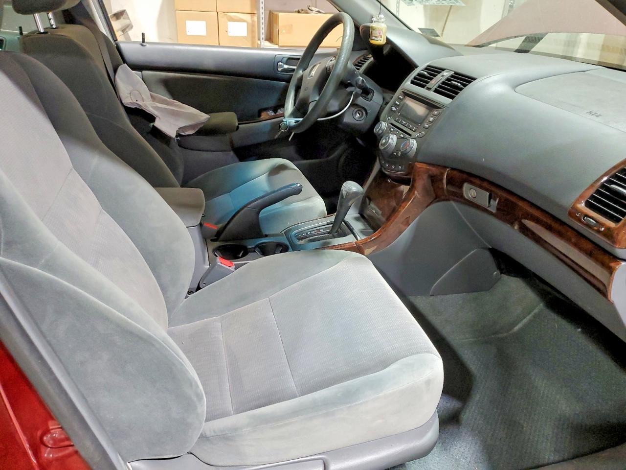 2004 HONDA ACCORD