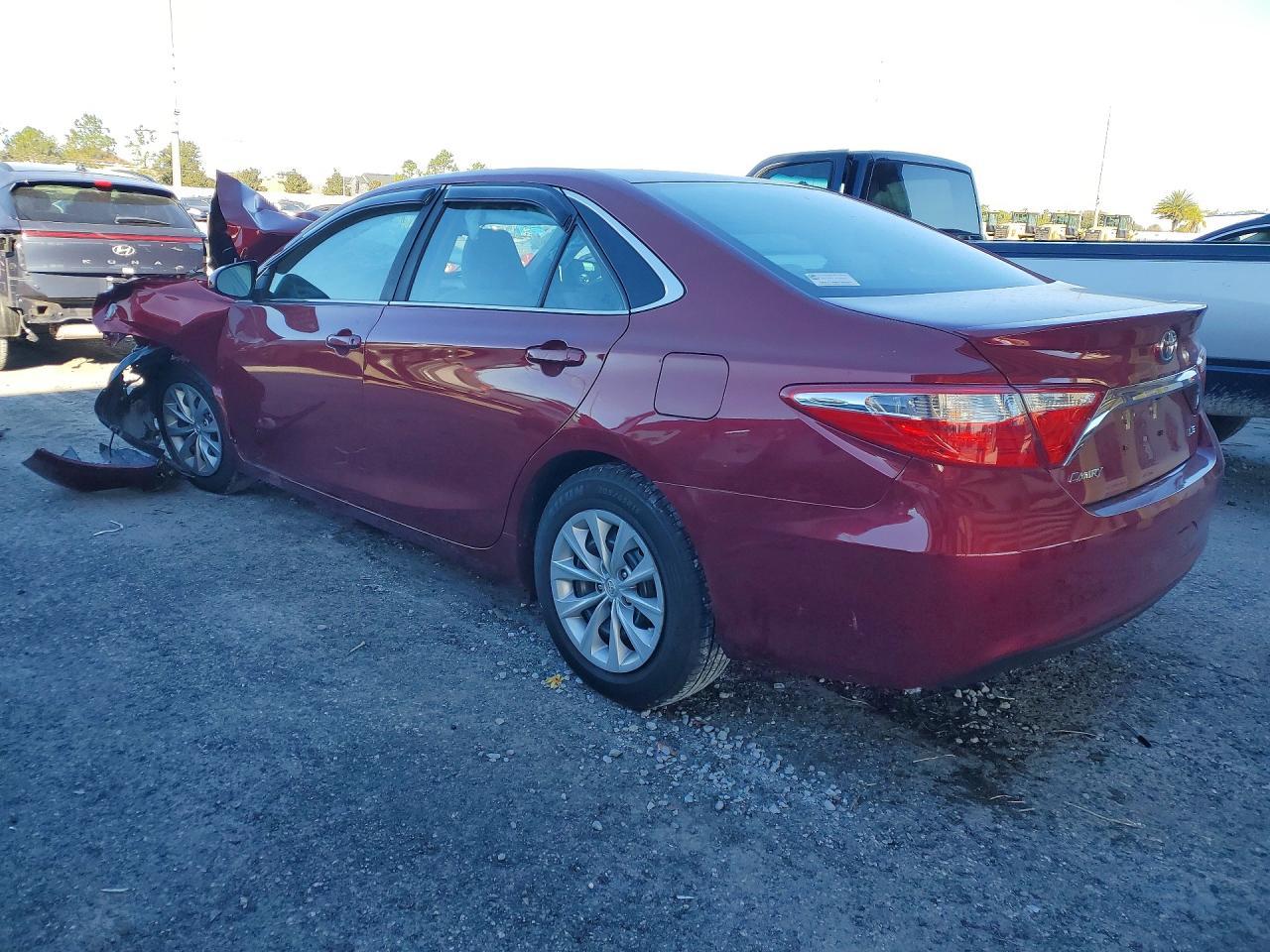 2015 TOYOTA CAMRY