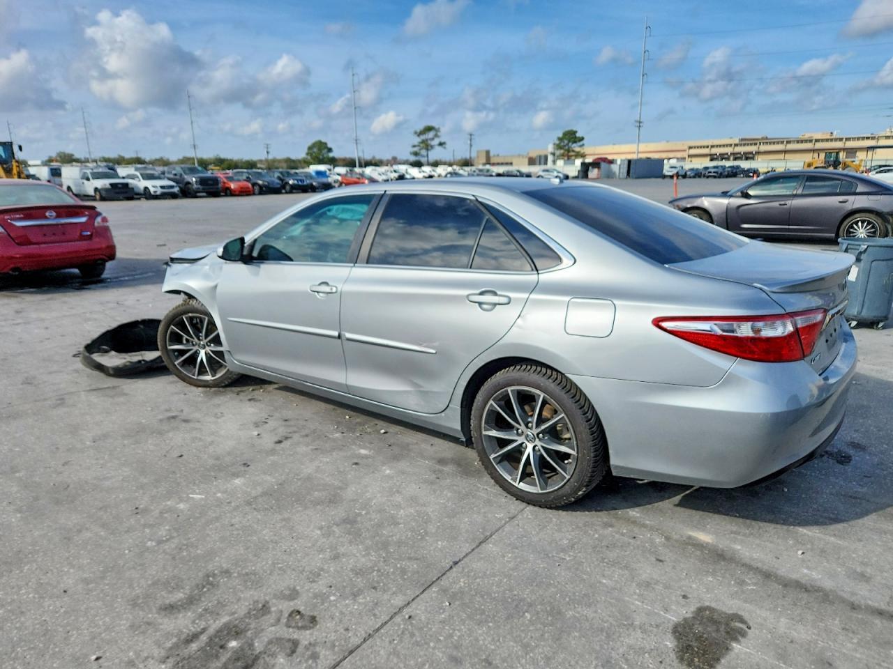 2016 TOYOTA CAMRY