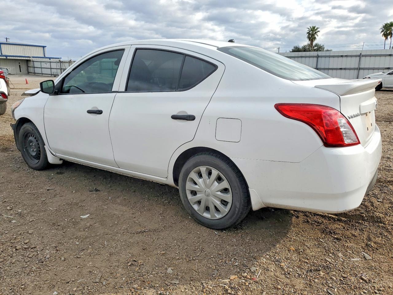 2018 NISSAN VERSA