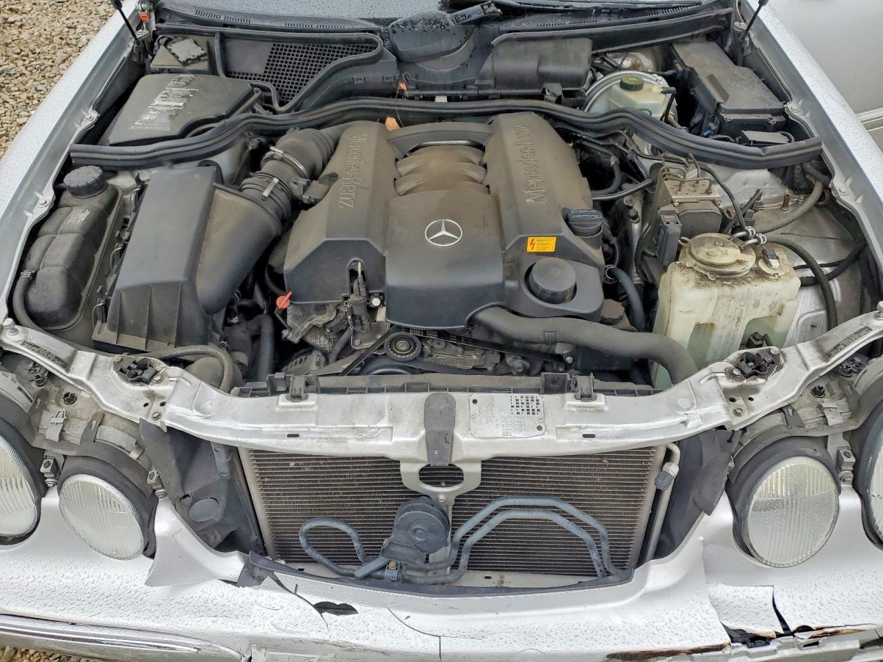 2001 MERCEDES-BENZ E-Class