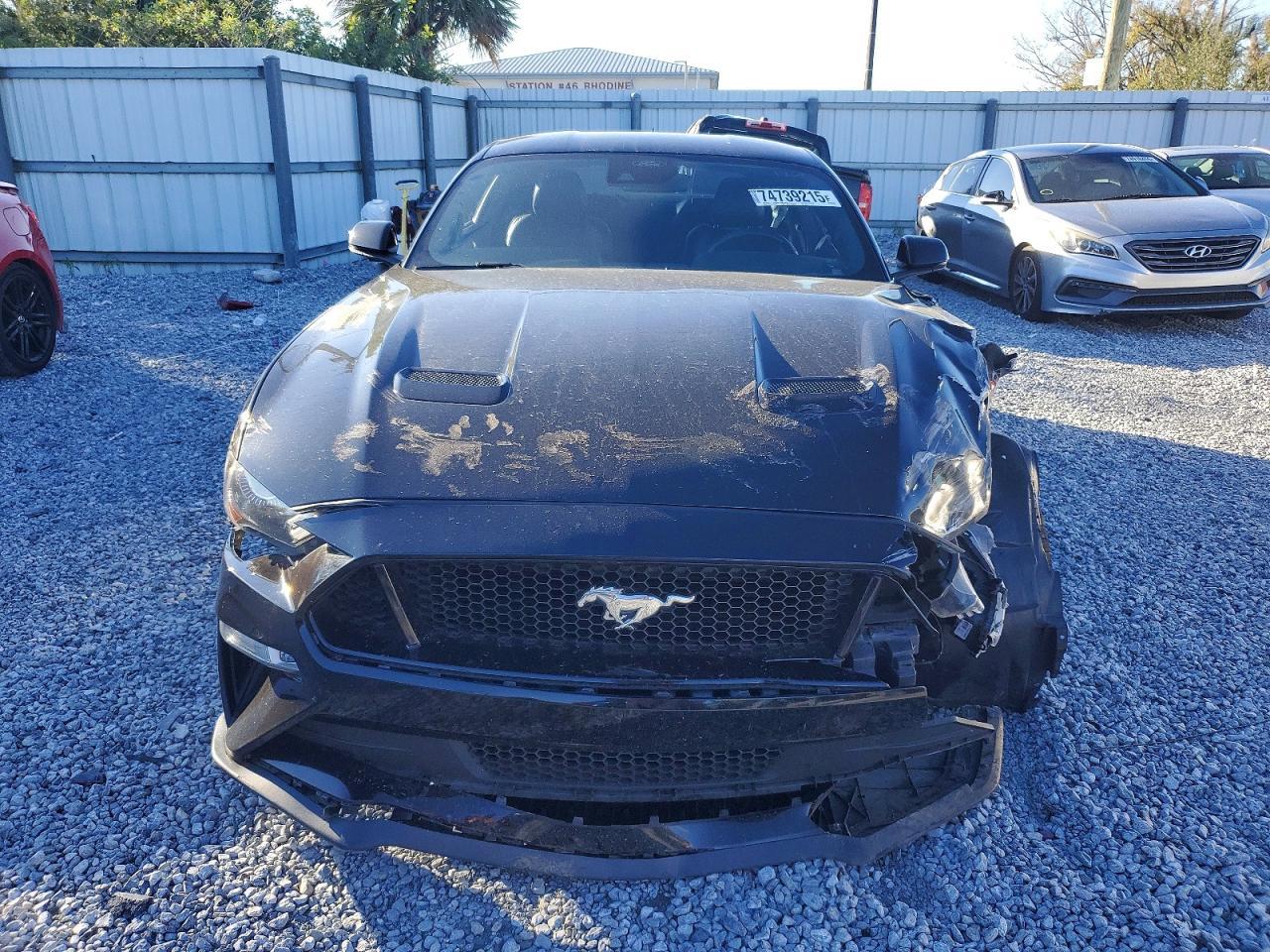 2022 FORD MUSTANG