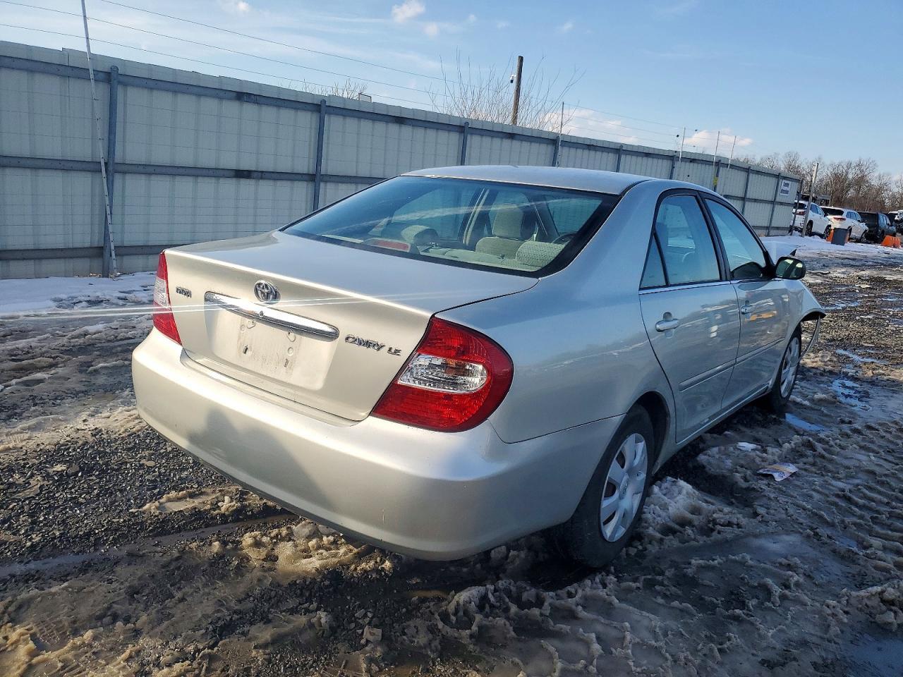 2002 TOYOTA CAMRY