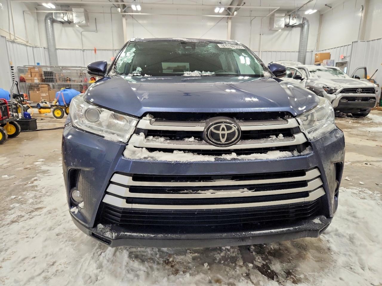2018 TOYOTA HIGHLANDER