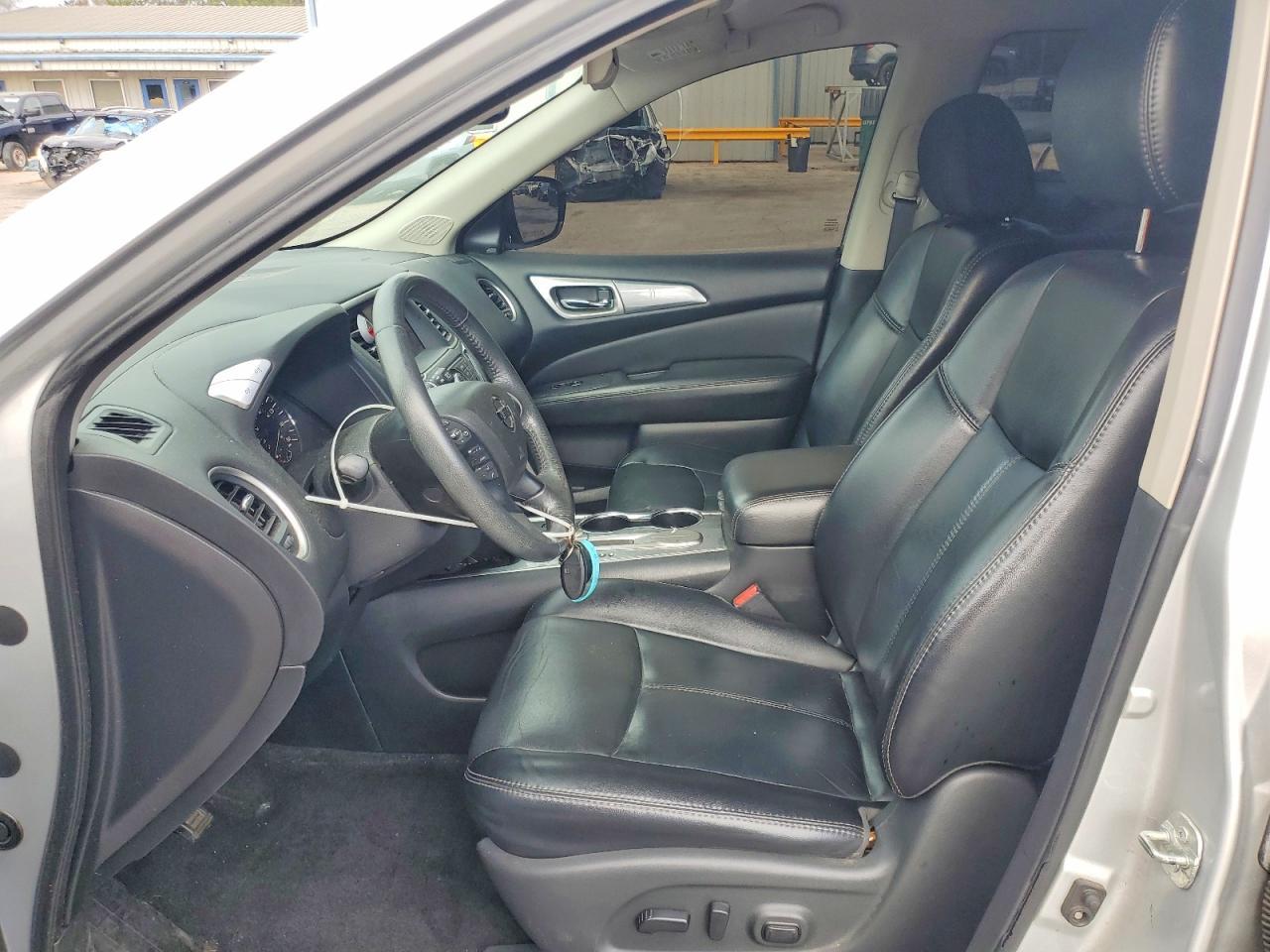 2017 NISSAN PATHFINDER