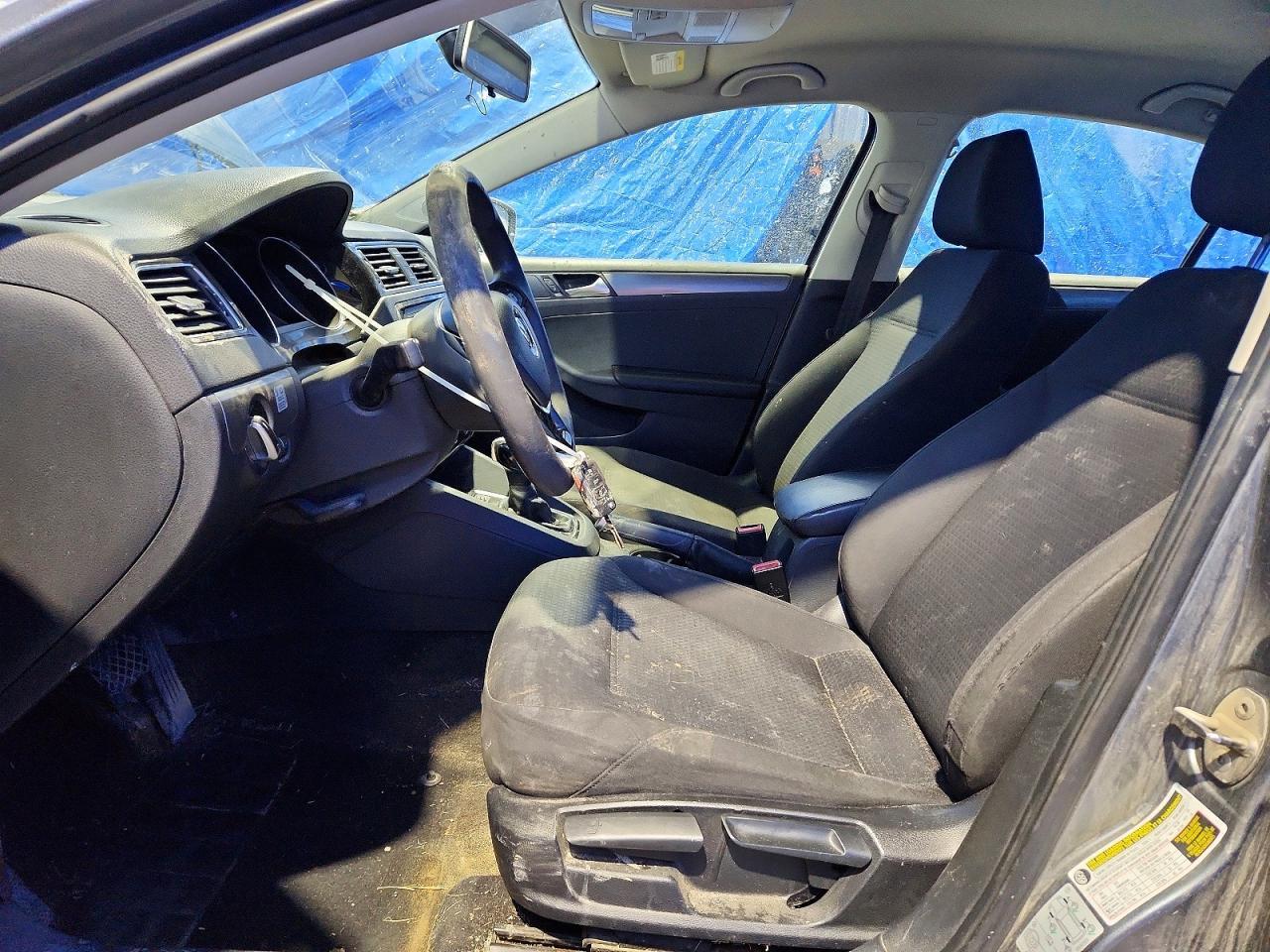 2015 VOLKSWAGEN JETTA